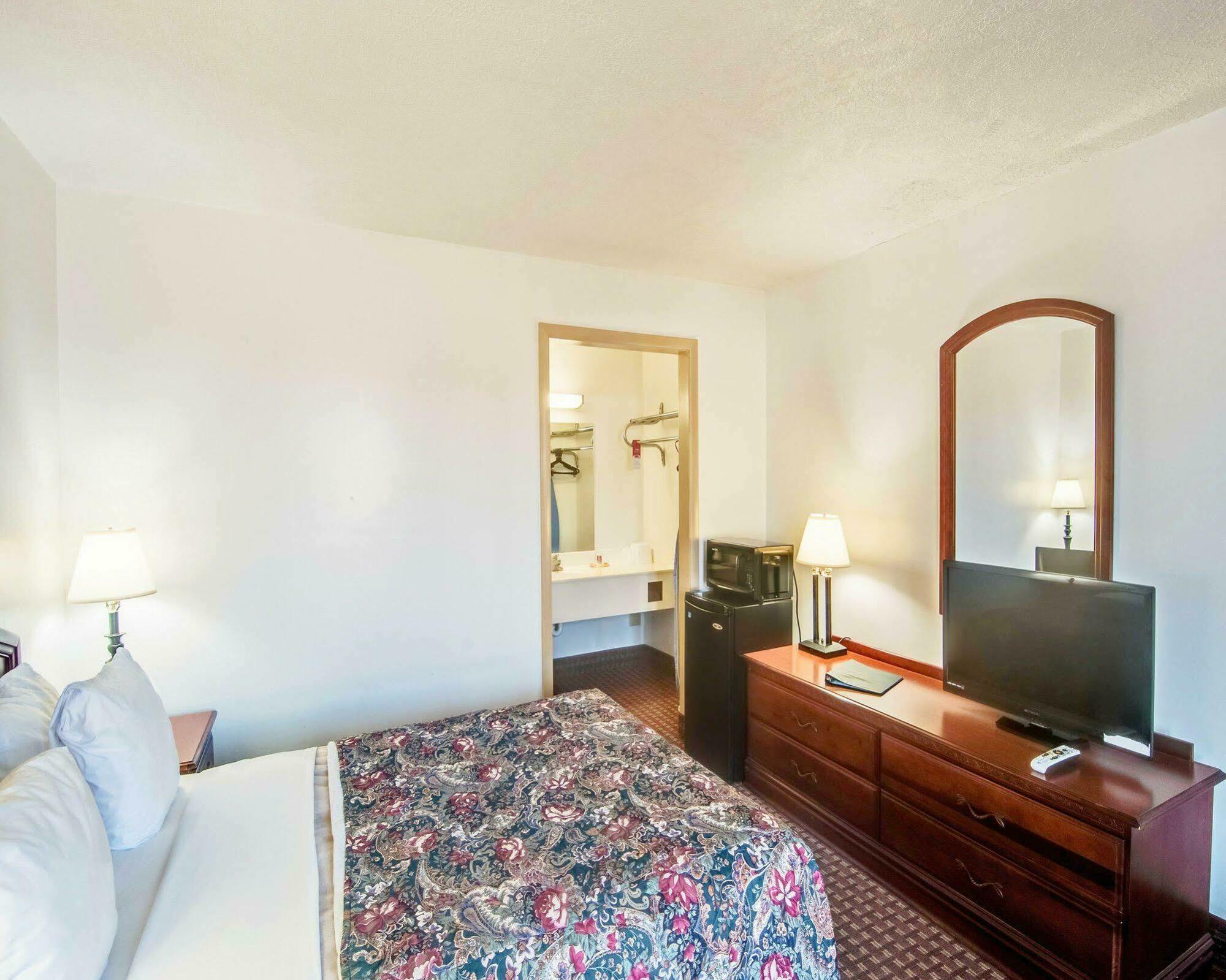 Econo Lodge Marion I-81 Kültér fotó